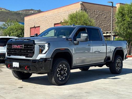 2026 GMC Sierra 2500 AT4