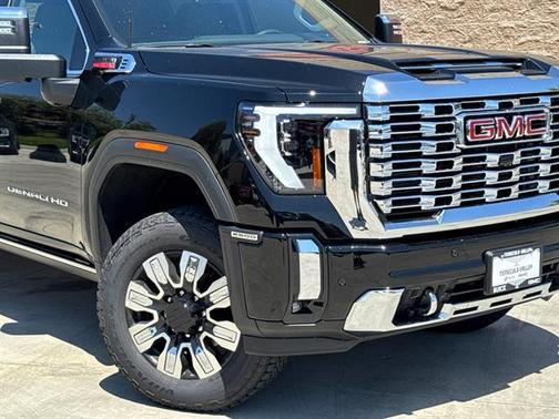 2025 GMC Sierra 2500 Denali