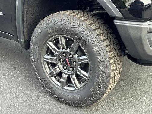 Onyx Black 2026 GMC Sierra 1500 AT4X