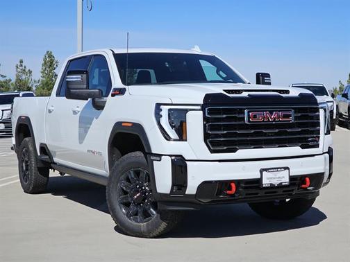 2025 GMC Sierra 2500 AT4