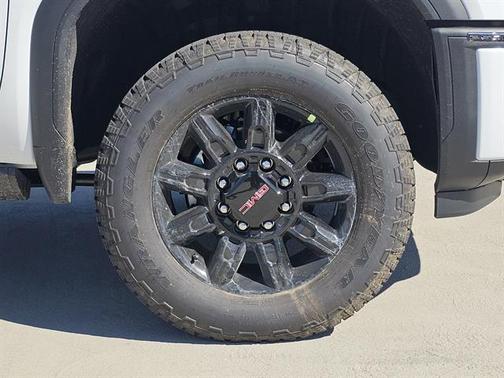 2025 GMC Sierra 2500 AT4