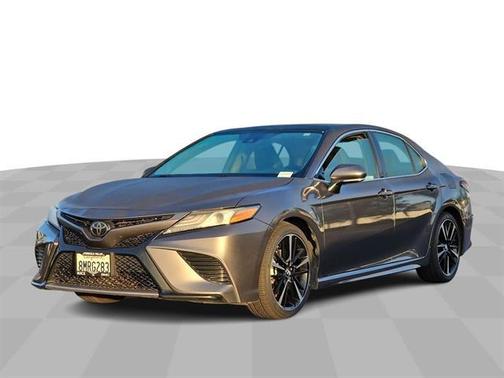 2019 Toyota Camry XLE