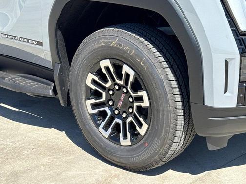 2026 GMC Sierra EV Standard Range Elevation