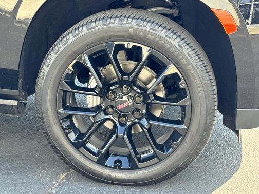 Onyx Black 2022 GMC Yukon XL Denali
