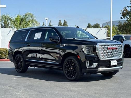 Onyx Black 2022 GMC Yukon XL Denali
