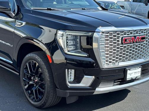 Onyx Black 2022 GMC Yukon XL Denali