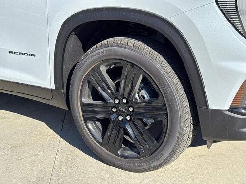 2026 GMC Acadia Elevation FWD