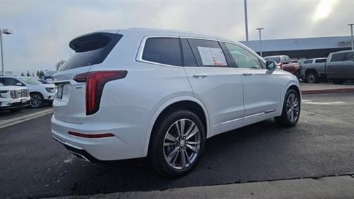 2025 Cadillac XT6 Premium Luxury FWD