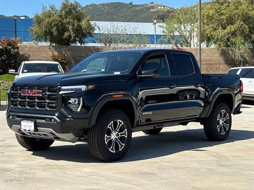 2025 GMC Canyon Base