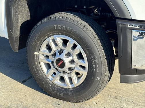 Summit White 2026 GMC Sierra 2500 Pro
