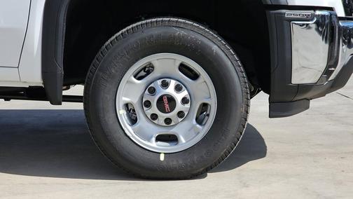 Summit White 2025 GMC Sierra 2500 Pro