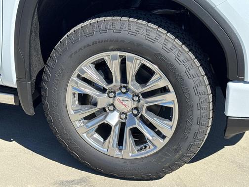 Glacier White Tricoat 2026 GMC Sierra 1500 Denali