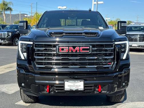 2025 GMC Sierra 2500 AT4