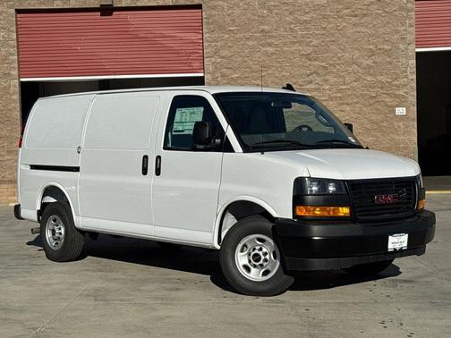 2025 GMC Savana 2500 Work Van