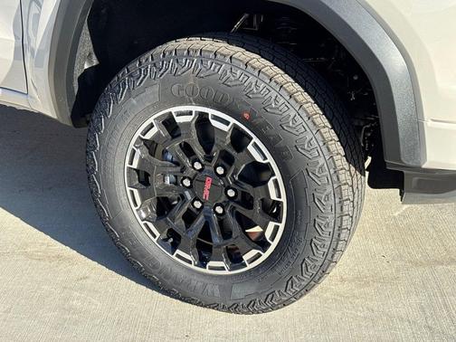 Coastal Dune 2026 GMC Canyon AT4