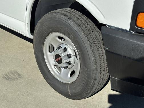 2025 GMC Savana 2500 Work Van