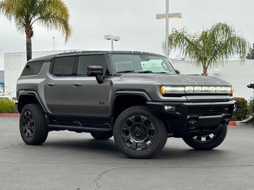 Magnus Gray Matte 2026 GMC HUMMER EV SUV 3X