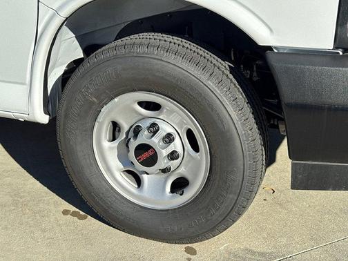 2025 GMC Savana 2500 Work Van