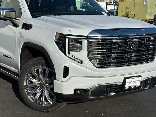 Glacier White Tricoat 2026 GMC Sierra 1500 Denali
