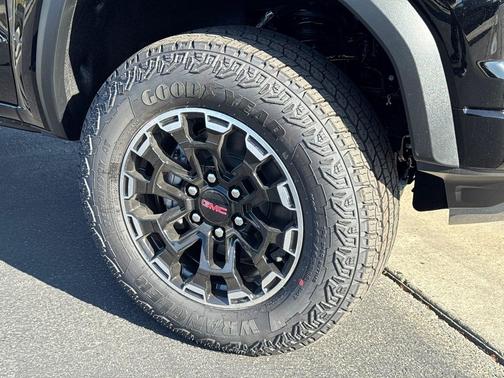 Onyx Black 2026 GMC Canyon AT4