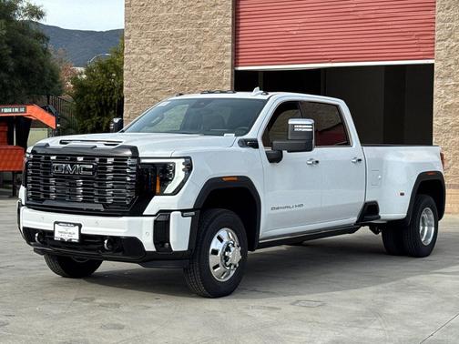 2026 GMC Sierra 3500 Denali