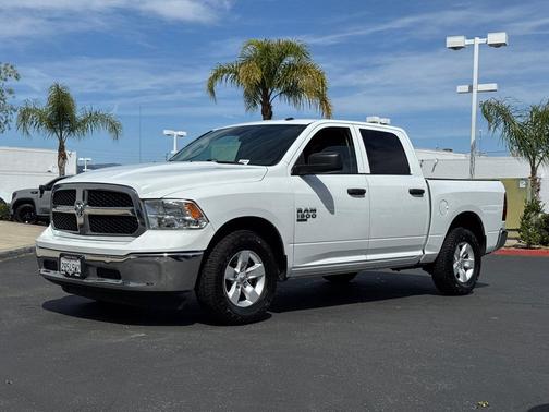 Bright White Clearcoat 2022 RAM 1500 Tradesman