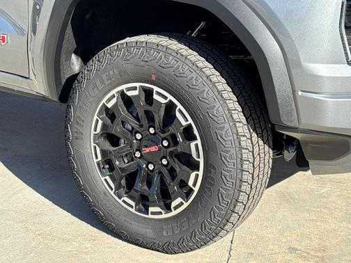 Sterling Metallic 2026 GMC Canyon AT4