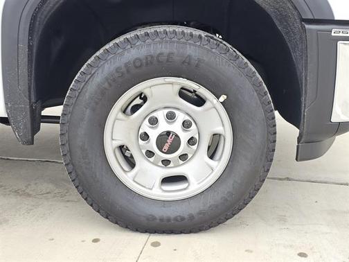 2025 GMC Sierra 2500 Base