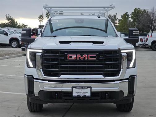 2025 GMC Sierra 2500 Base