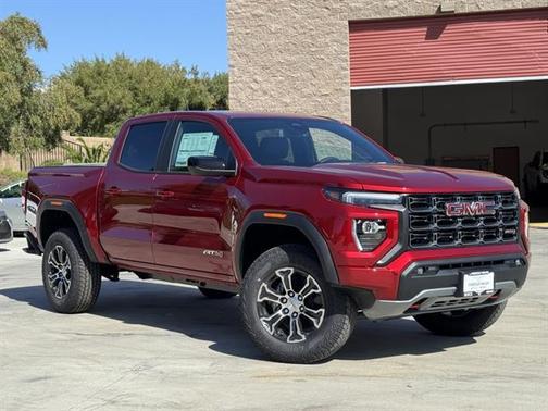 2025 GMC Canyon Base