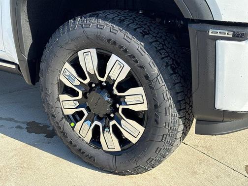 2026 GMC Sierra 2500 Denali