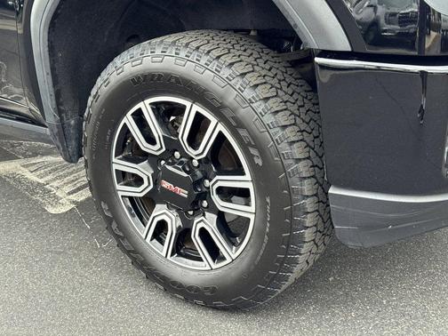 2023 GMC Sierra 2500 AT4