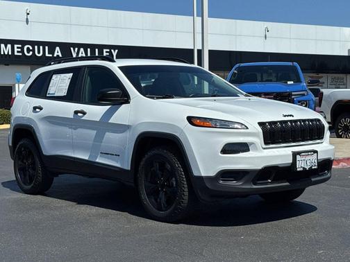 2017 Jeep Cherokee Altitude