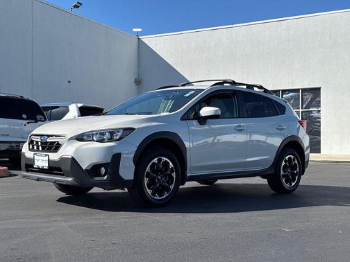 Crystal White Pearl 2022 Subaru Crosstrek Premium