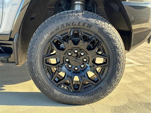 2025 GMC HUMMER EV Pickup 2X