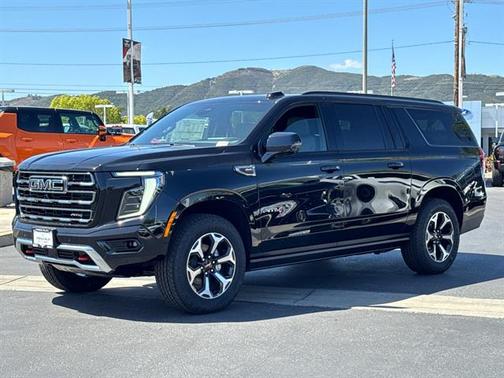 2025 GMC Yukon XL 4WD AT4