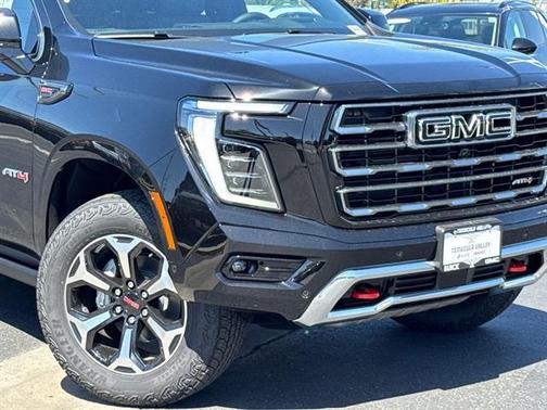 2025 GMC Yukon XL 4WD AT4
