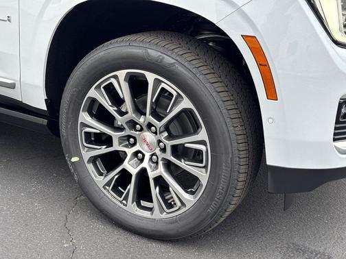 Glacier White Tricoat 2026 GMC Yukon Denali