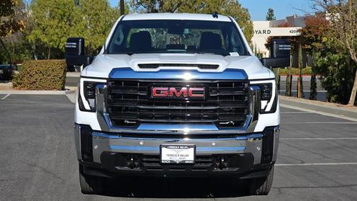 2025 GMC Sierra 2500 Base