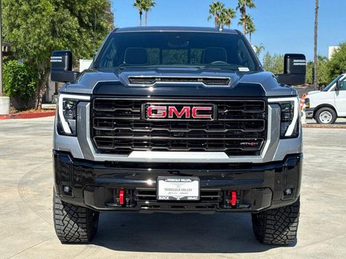2026 GMC Sierra 2500 AT4
