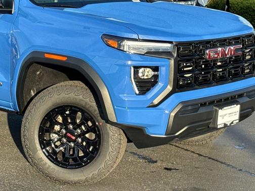 Rapids Metallic 2026 GMC Canyon Elevation