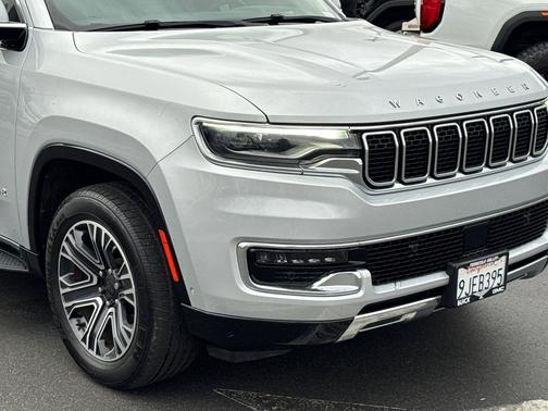 2022 Jeep Wagoneer Series III 4x4