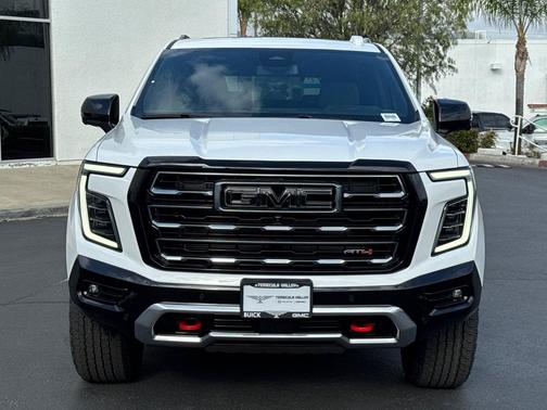 Summit White 2026 GMC Yukon 4WD AT4