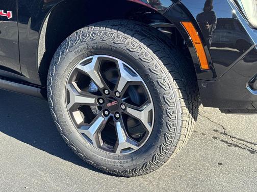 2026 GMC Yukon 4WD AT4 Ultimate