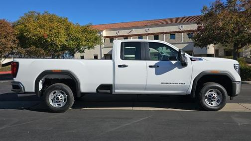 2025 GMC Sierra 2500 SLE