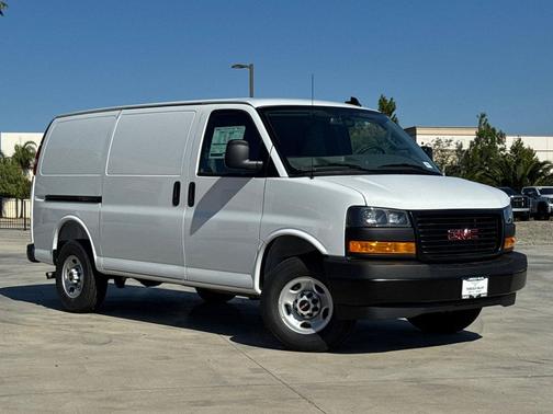 2025 GMC Savana 2500 Work Van