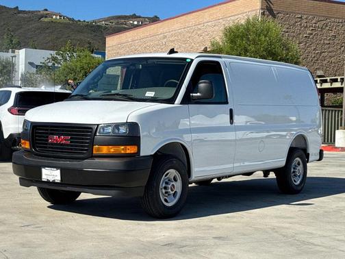 2025 GMC Savana 2500 Work Van