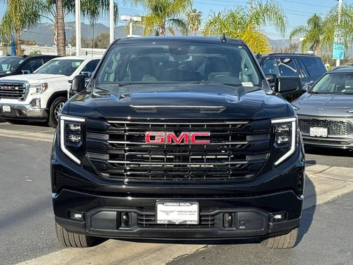 Onyx Black 2026 GMC Sierra 1500 Elevation