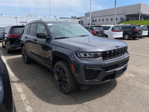 Metallic 2026 Jeep Grand Cherokee Summit
