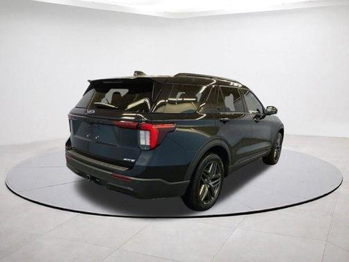 Black Metallic 2025 Ford Explorer ST-Line